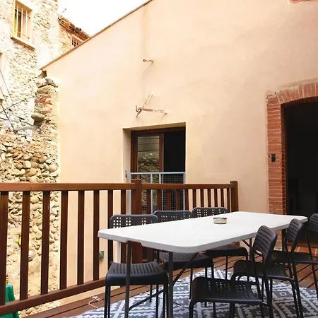 Hébergement de vacances La Grange - Maison Historique 3 Niveaux Patio&terrasse Ille-sur-Têt